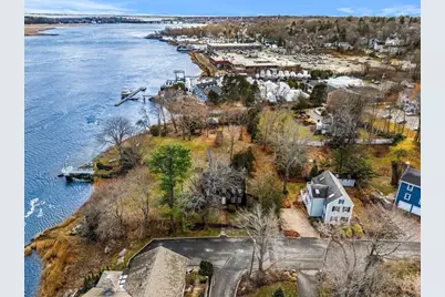 1 Jefferson St, Newburyport, MA 01950 - Photo 16