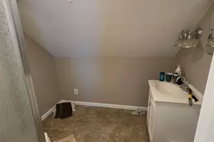 1942 Acushnet Ave, New Bedford, MA 02745 - Photo 10