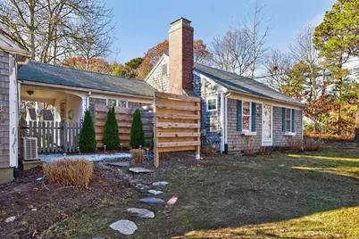 933-935 W Yarmouth Rd, Yarmouth, MA 02675 - Photo 1