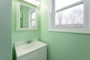 29 Mill St, Dracut, MA 01826 - Photo 12