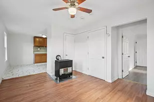 43 Pleasant St, Fitchburg, MA 01420 - Photo 12