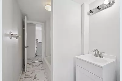 43 Pleasant St, Fitchburg, MA 01420 - Photo 32