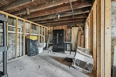 43 Pleasant St, Fitchburg, MA 01420 - Photo 38