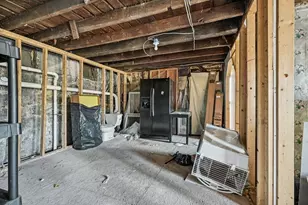 43 Pleasant St, Fitchburg, MA 01420 - Photo 38