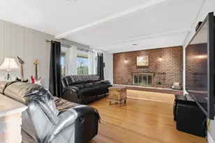 78 Dunstable Rd, Westford, MA 01886 - Photo 2