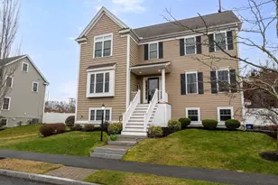 11 Osborne Hill Dr, Salem, MA 01970 - Photo 2