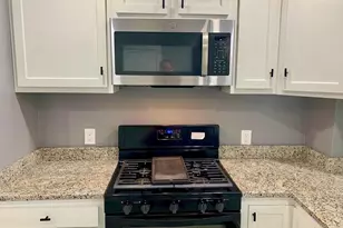 54 Madison Ave, Everett, MA 02149 - Photo 4