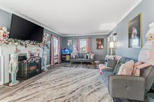 20 Newell Ave, Southbridge, MA 01550 - Photo 10