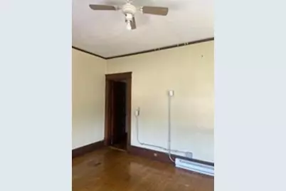 11 Conway St, Greenfield, MA 01301 - Photo 10