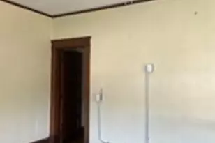 11 Conway St, Greenfield, MA 01301 - Photo 10