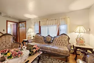 115 Windham Rd, Boston, MA 02136 - Photo 6