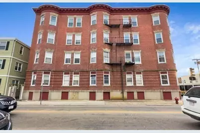 526 Western Ave #8, Lynn, MA 01904 - Photo 2