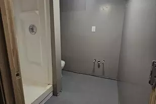 87 Clarendon Ave, Chicopee, MA 01013 - Photo 42