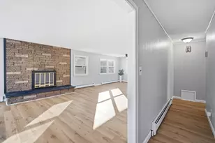 87 Clarendon Ave, Chicopee, MA 01013 - Photo 10