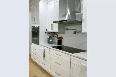 405 Blue Hill Avenue, Milton, MA 02186 - Photo 8