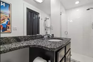 22 Joy St, Boston, MA 02114 - Photo 26