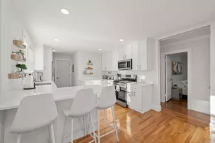 65-67 St James Cir, Newton, MA 02458 - Photo 8