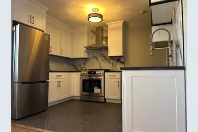 18 Ashcroft #301, Dedham, MA 02026 - Photo 4