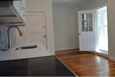 374A Centre St #3, Boston, MA 02130 - Photo 2