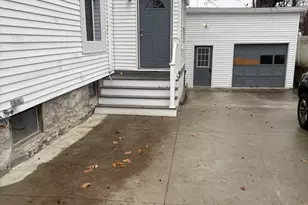 23 Griggs St, Dracut, MA 01826 - Photo 2