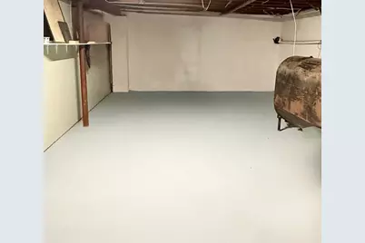 377 Wilbraham St #1, Palmer, MA 01069 - Photo 16