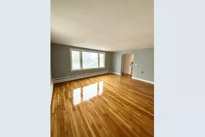 377 Wilbraham St #1, Palmer, MA 01069 - Photo 4