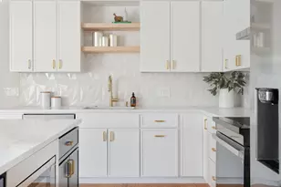 655 Saratoga St, Boston, MA 02128 - Photo 10