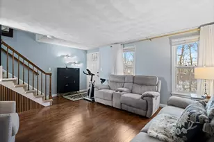 20 Woodland Dr, Lowell, MA 01852 - Photo 6