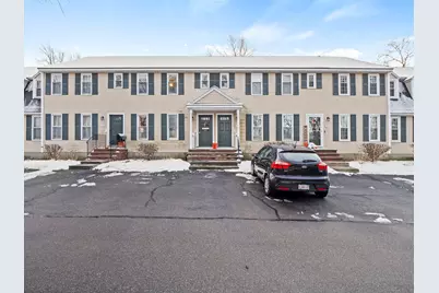 20 Woodland Dr #379, Lowell, MA 01852 - Photo 2