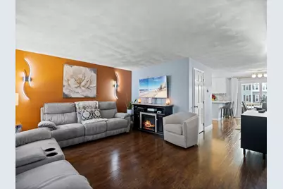 20 Woodland Dr #379, Lowell, MA 01852 - Photo 4