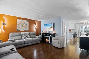 20 Woodland Dr, Lowell, MA 01852 - Photo 4