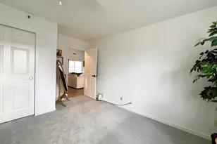 74 Tennis Plaza Rd, Dracut, MA 01826 - Photo 14