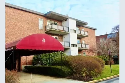 44 Broadlawn Park #22A, Boston, MA 02467 - Photo 2