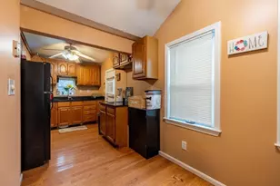 22 Nickerson Ave, Wilmington, MA 01887 - Photo 2