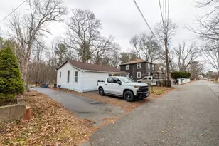 22 Nickerson Ave, Wilmington, MA 01887 - Photo 10