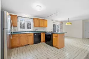 11 Old Hickory Rd, Tyngsborough, MA 01879 - Photo 4