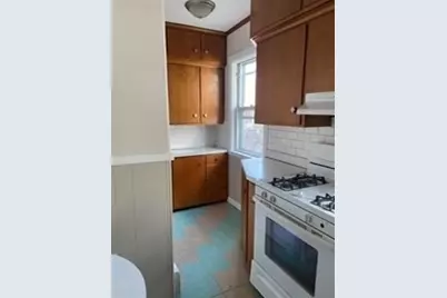 149 Wood St #1, New Bedford, MA 02745 - Photo 10