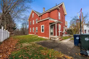 32 Kirby St, Marlborough, MA 01752 - Photo 2