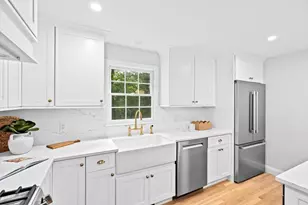 14 Spring St, Hingham, MA 02043 - Photo 8