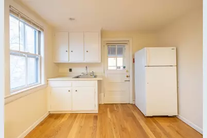 1026 Chestnut St #2A, Newton, MA 02464 - Photo 4