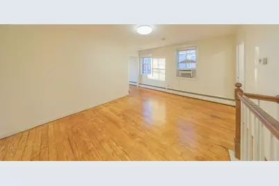 1026 Chestnut St #2A, Newton, MA 02464 - Photo 12