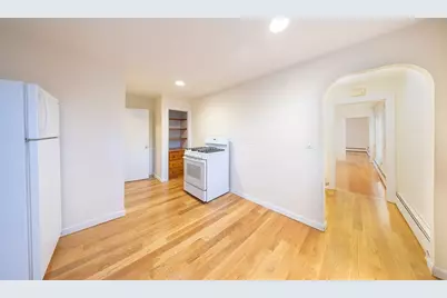 1026 Chestnut St #2A, Newton, MA 02464 - Photo 2