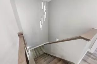 287 Whitney Ave, Holyoke, MA 01040 - Photo 24