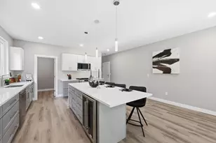 287 Whitney Ave, Holyoke, MA 01040 - Photo 14