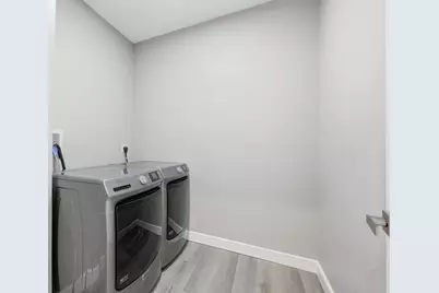 287 Whitney Ave, Holyoke, MA 01040 - Photo 22