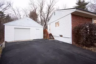 14 Bartlett St, Oxford, MA 01540 - Photo 20