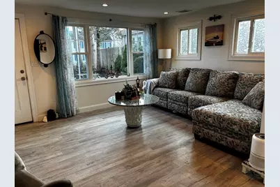 211 Lake Shore Dr, Weymouth, MA 02189 - Photo 8