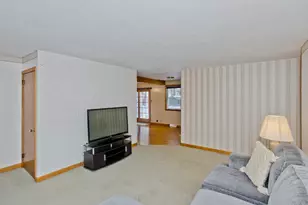 68 Hamilton St, Springfield, MA 01119 - Photo 14
