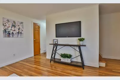 31 Mills Ave, Revere, MA 02151 - Photo 10