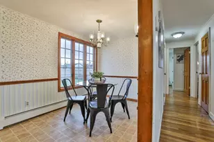 31 Mills Ave, Revere, MA 02151 - Photo 12